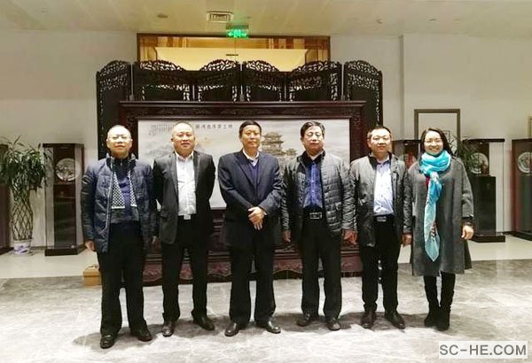 何新炎对四川何氏宗亲总会进行走访调研